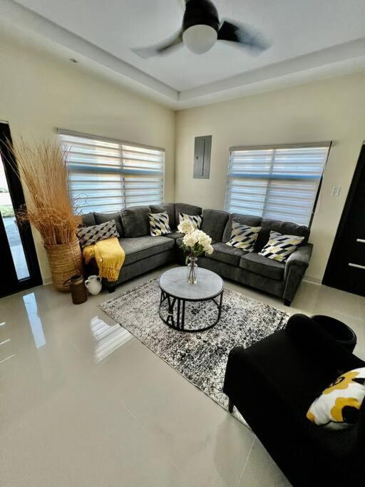 Villa La Rosa With Spectacular View Of Ocho Rios Exterior foto
